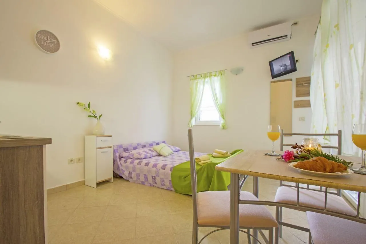 Vito Apartman Novi Vinodolski 0*,  Horvátország